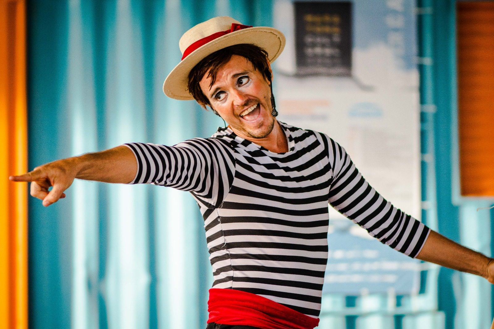 Escola Livre de Teatro divulga programação cultural gratuita para junho em Jales