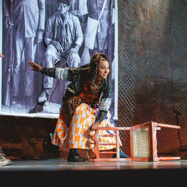 Jararaca[s] é teatro das atitudes