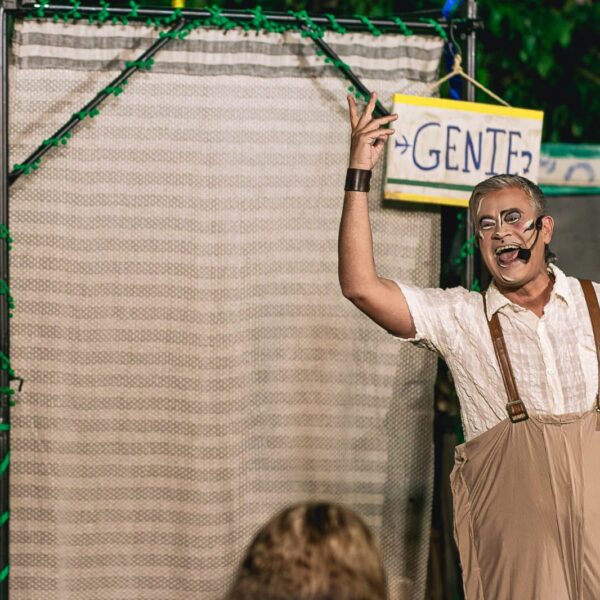 Um musical para os delírios filosóficos de um corpo insubmisso